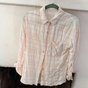 BE COOL Women's Button Down Shirt - Cream Plaid